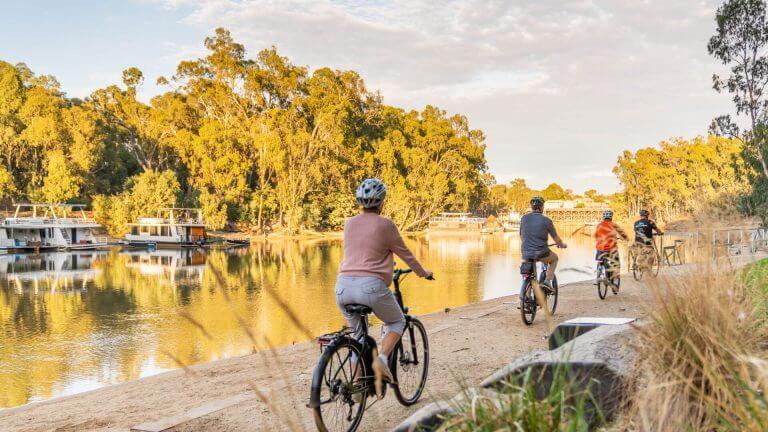 Best Place to ride Moama Beach Green Pedal Echuca